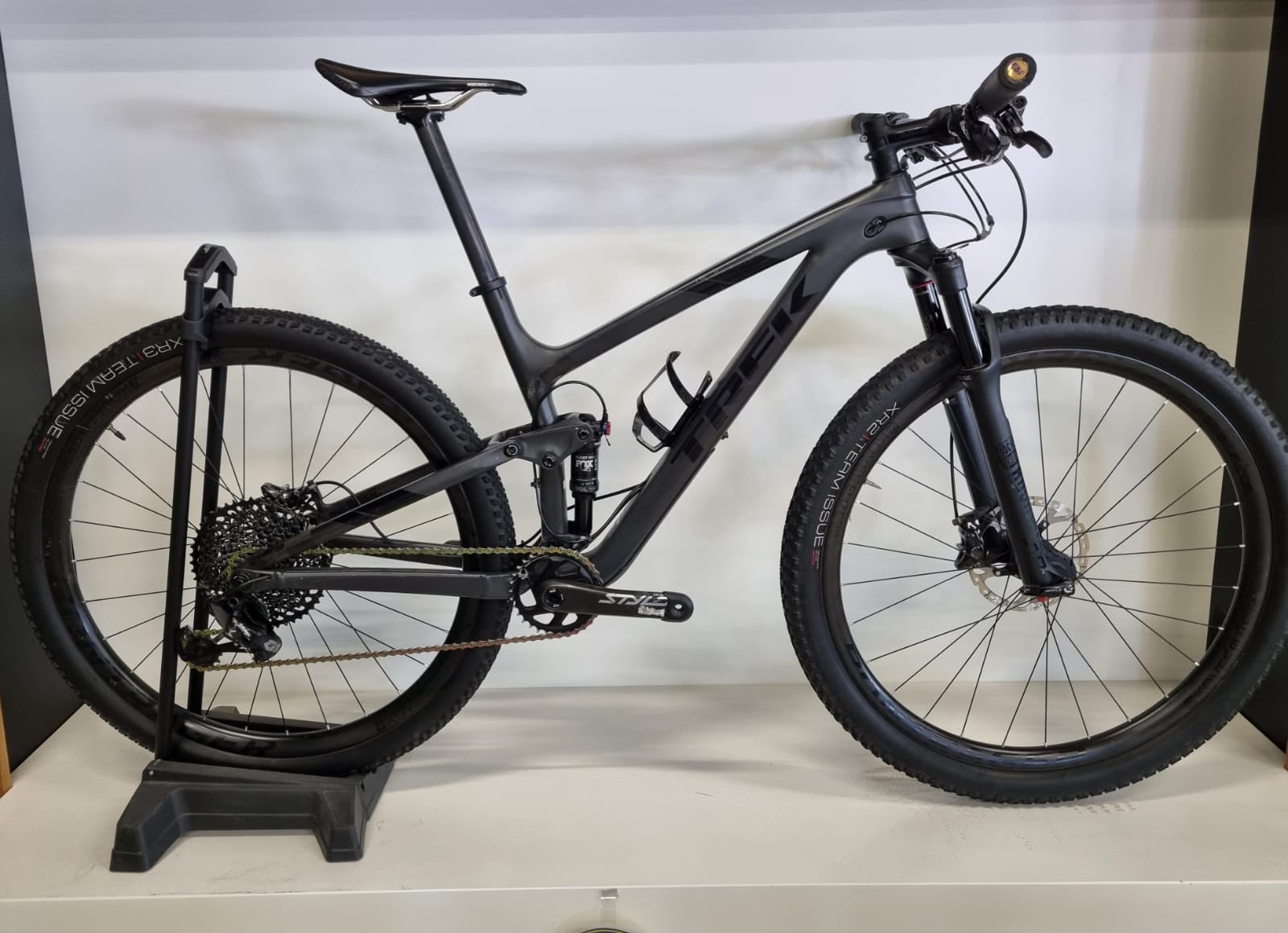TREK TOP FUEL 9.8 SL USED